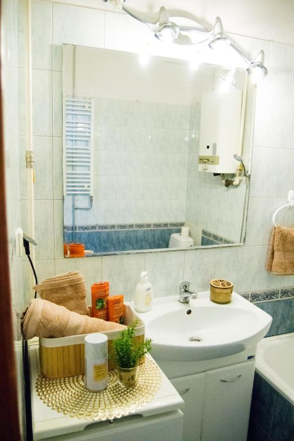 Color 24 Apartament V Leilighet Stalowa Wola Eksteriør bilde