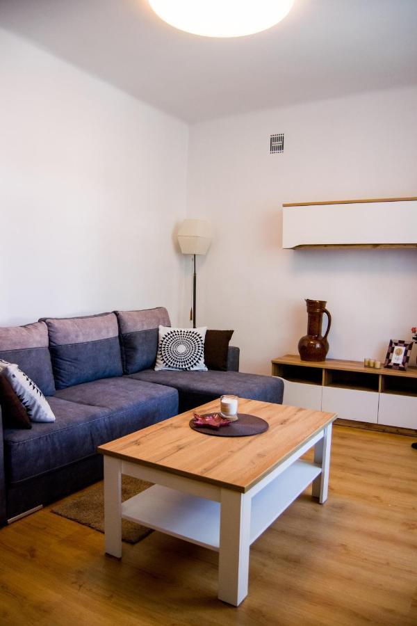 Color 24 Apartament V Leilighet Stalowa Wola Eksteriør bilde
